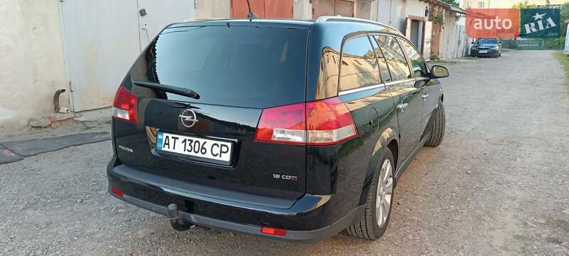 Універсал Opel Vectra 2008 в Івано-Франківську