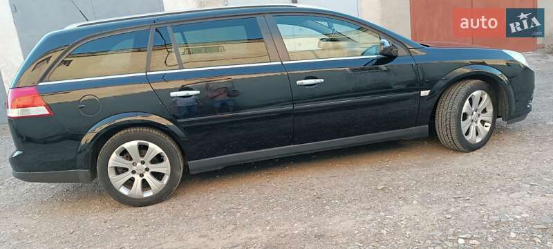 Універсал Opel Vectra 2008 в Івано-Франківську