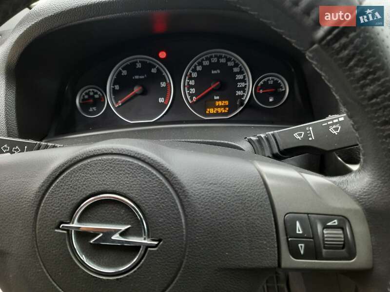 Універсал Opel Vectra 2008 в Івано-Франківську