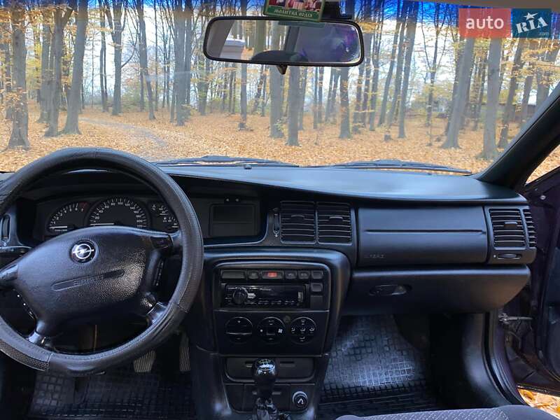 Седан Opel Vectra 1997 в Жмеринці