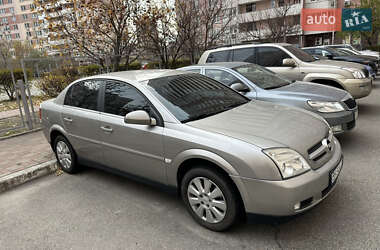 Седан Opel Vectra 2004 в Киеве