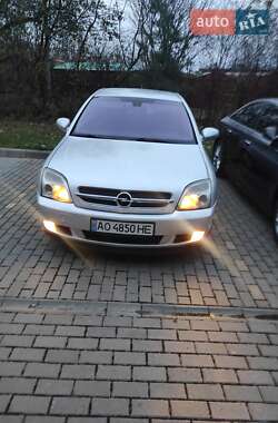 Седан Opel Vectra 2003 в Ужгороде