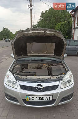 Лифтбек Opel Vectra 2006 в Красилове