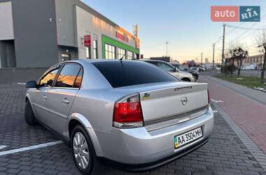 Седан Opel Vectra 2004 в Белой Церкви