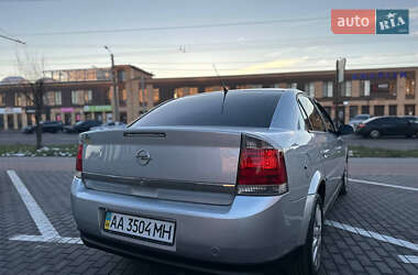 Седан Opel Vectra 2004 в Белой Церкви