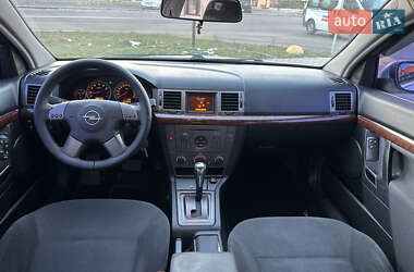 Седан Opel Vectra 2004 в Белой Церкви