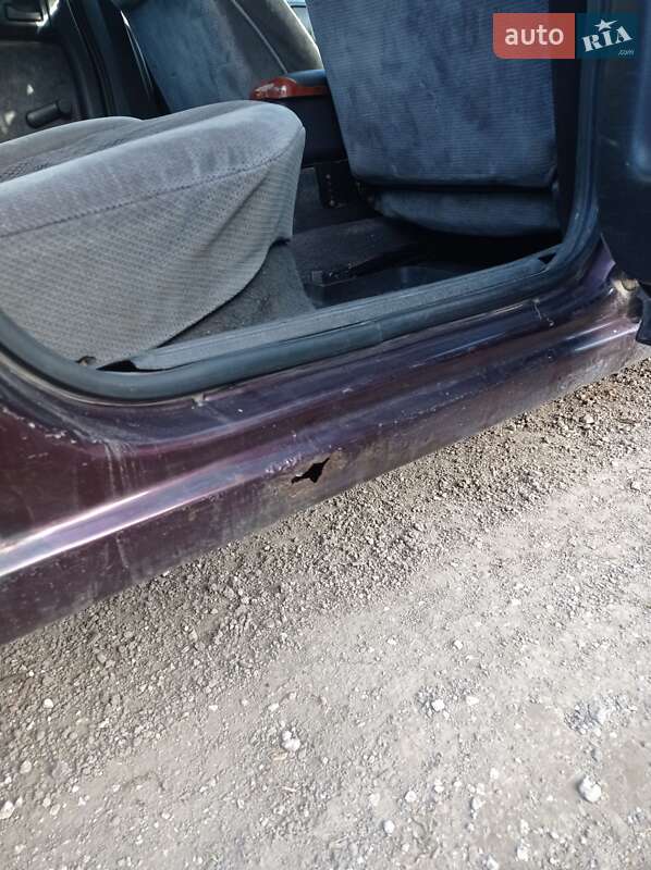 Седан Opel Vectra 1992 в Кременце