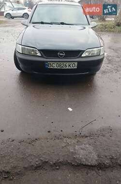 Седан Opel Vectra 1998 в Львове