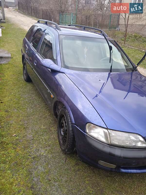 Универсал Opel Vectra 1997 в Ивано-Франково