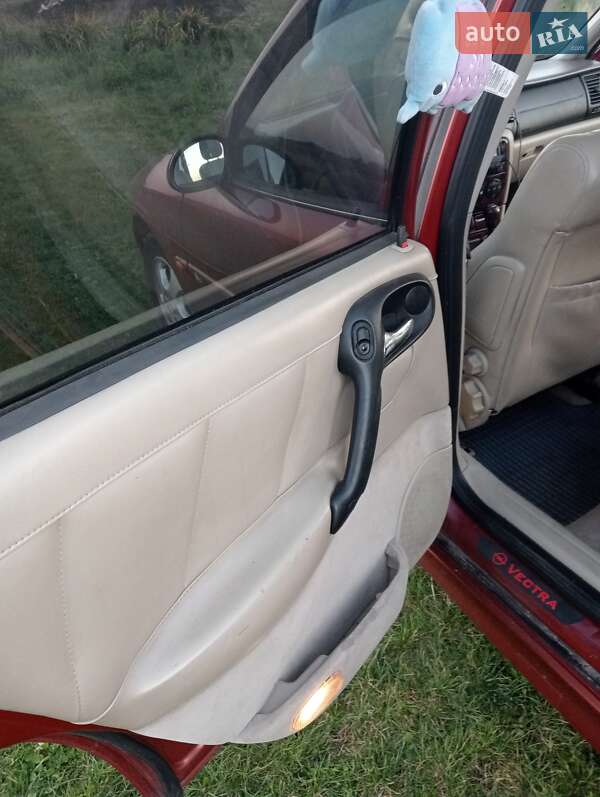 Седан Opel Vectra 1998 в Ровно