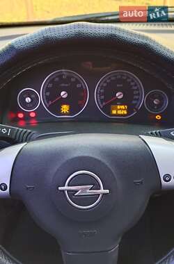 Универсал Opel Vectra 2004 в 