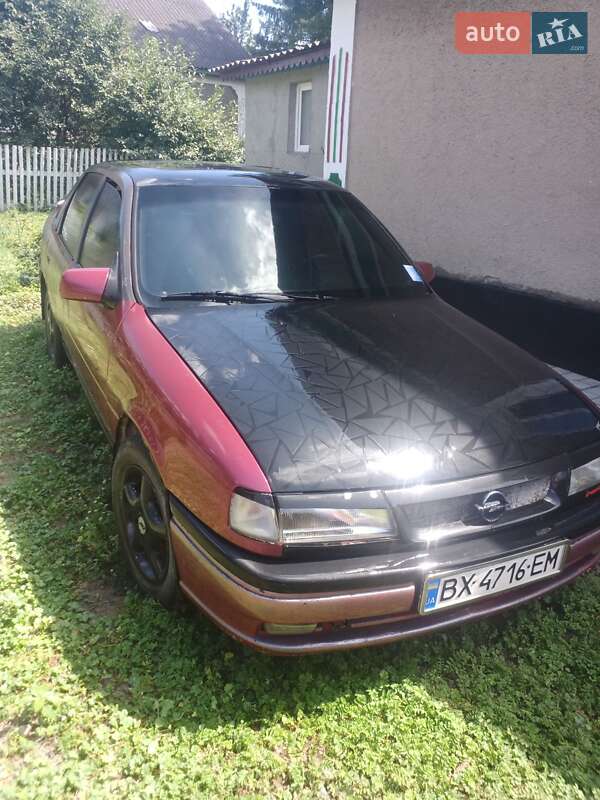 Седан Opel Vectra 1990 в Ямполе