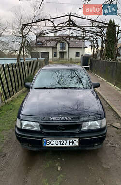 Ліфтбек Opel Vectra 1989 в Самборі