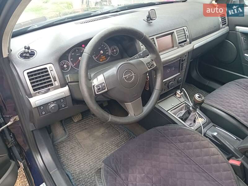 Седан Opel Vectra 2006 в Королеві