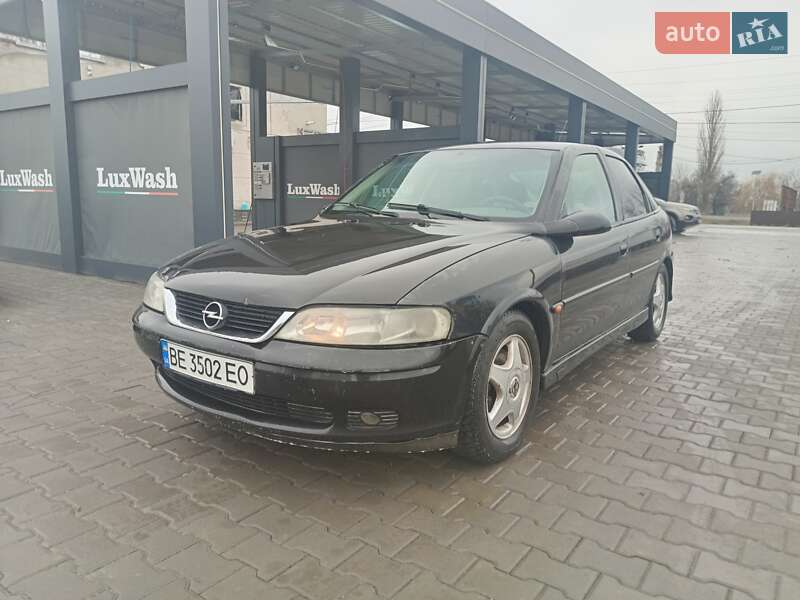 Ліфтбек Opel Vectra 2000 в Новому Бузі