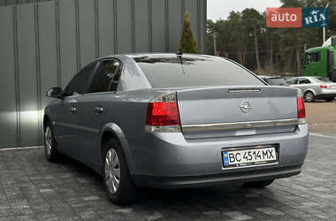 Седан Opel Vectra 2005 в Смыге