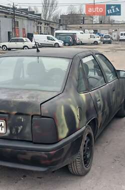 Седан Opel Vectra 1993 в 