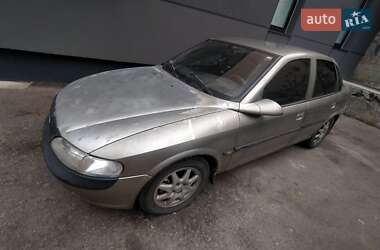 Седан Opel Vectra 1998 в Житомирі