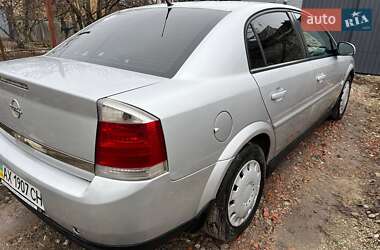 Седан Opel Vectra 2005 в Харкові