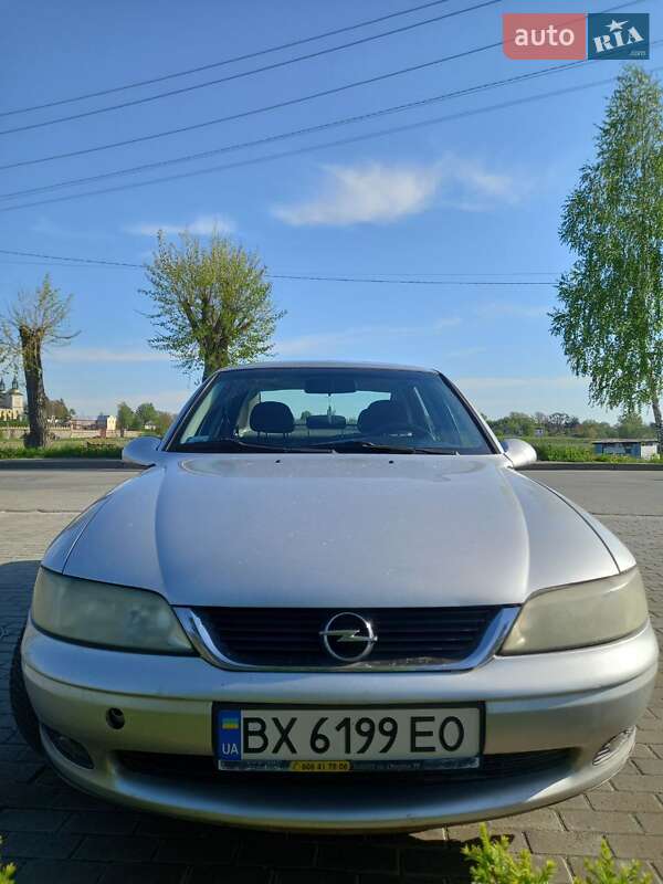 Седан Opel Vectra 2000 в Полонному