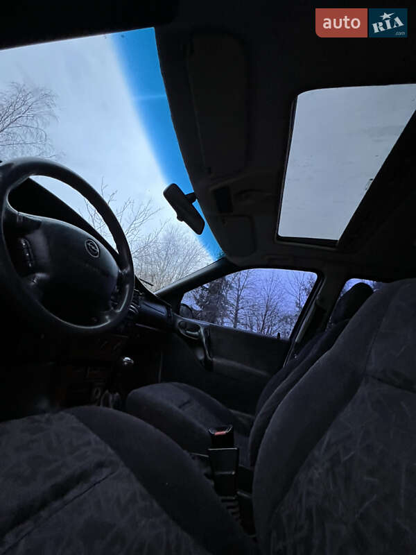 Лифтбек Opel Vectra 1996 в Львове