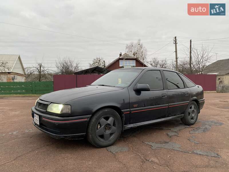 Лифтбек Opel Vectra 1993 в Коростене