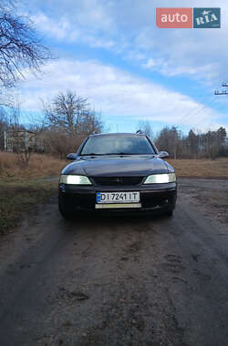 Универсал Opel Vectra 2000 в Сарнах