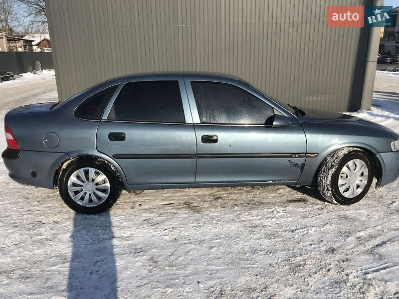 Седан Opel Vectra 1998 в Івано-Франківську