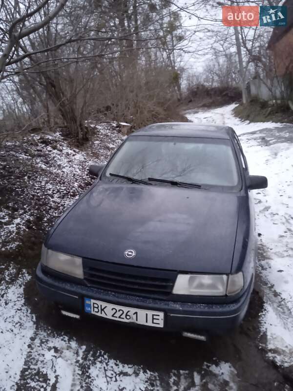 Ліфтбек Opel Vectra 1990 в Вінниці
