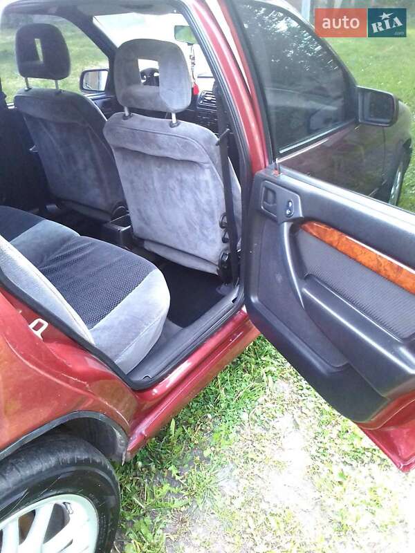 Седан Opel Vectra 1990 в Черкассах