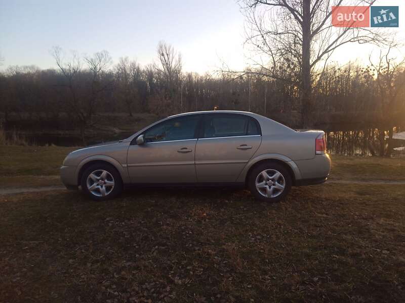 Седан Opel Vectra 2005 в Малине