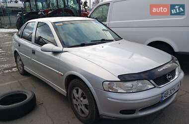 Лифтбек Opel Vectra 1999 в Литине