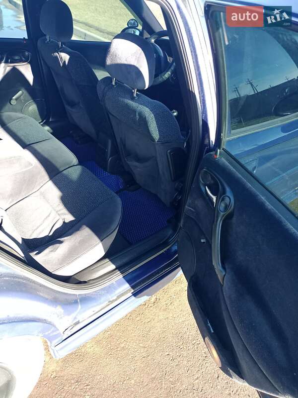 Седан Opel Vectra 1999 в Городке