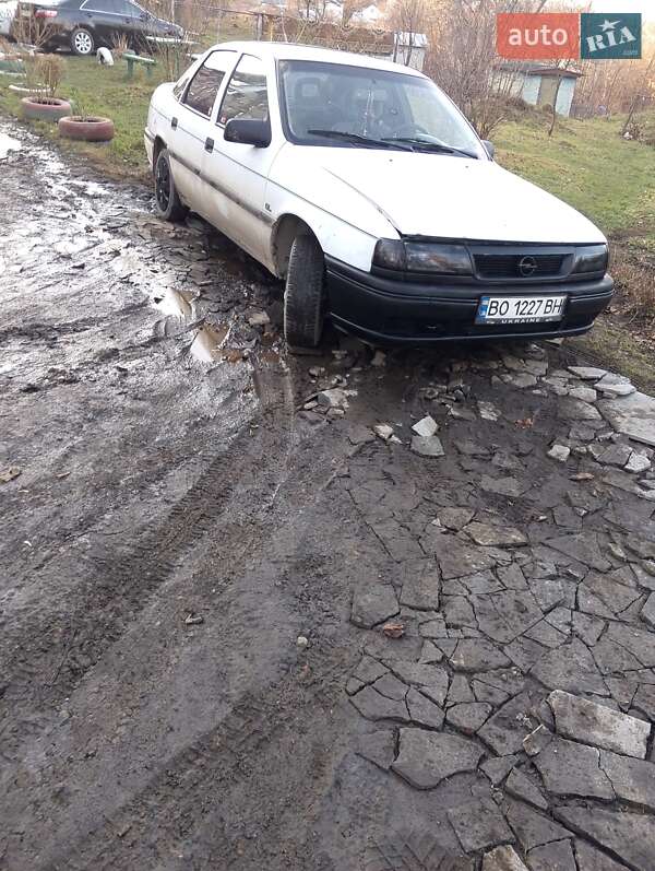 Седан Opel Vectra 1995 в Бориславе