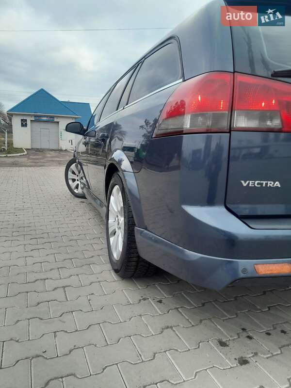 Универсал Opel Vectra 2008 в Мостиске