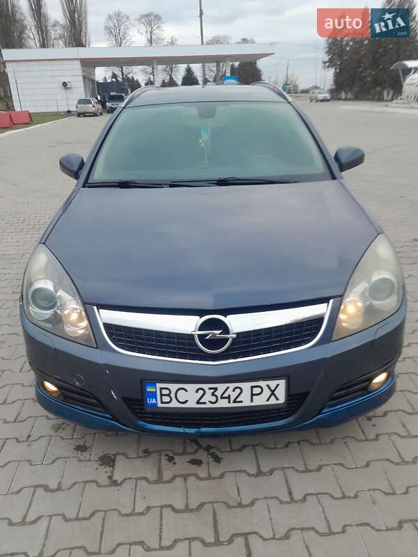 Универсал Opel Vectra 2008 в Мостиске
