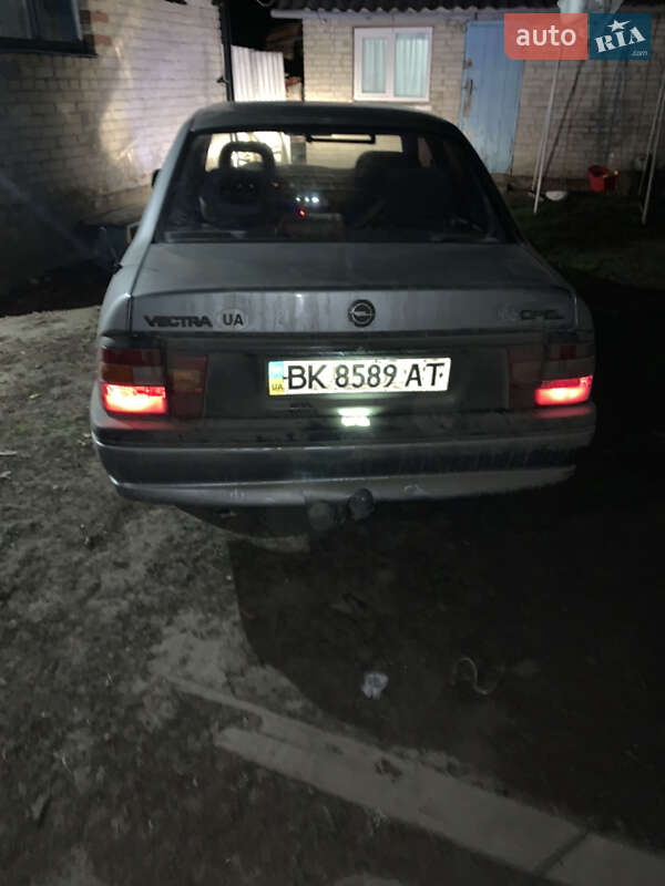 Седан Opel Vectra 1993 в Горохові