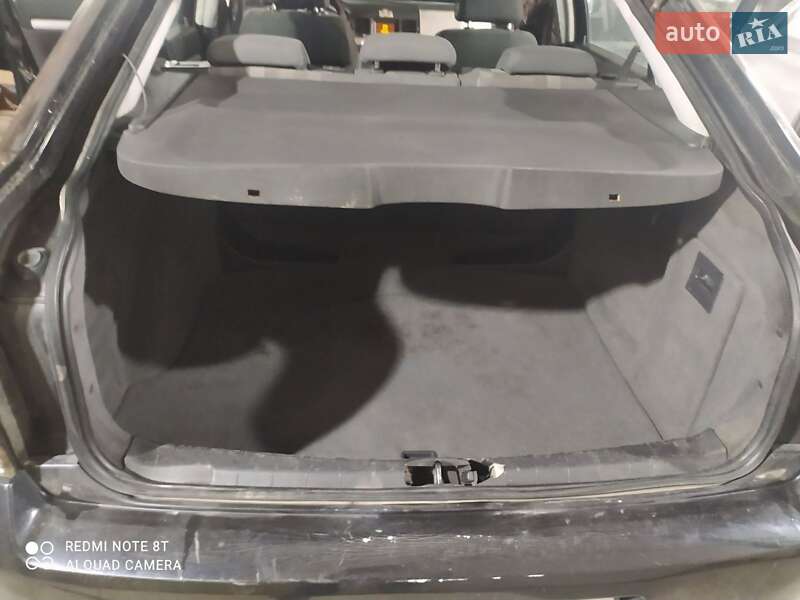 Седан Opel Vectra 2002 в Скалате