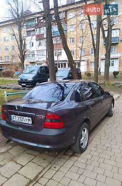 Седан Opel Vectra 1996 в Коломиї