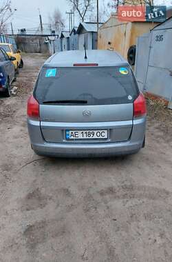 Ліфтбек Opel Vectra 2003 в Дніпрі