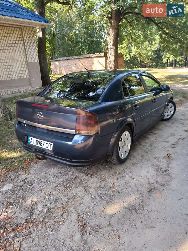Седан Opel Vectra 2003 в Оратові