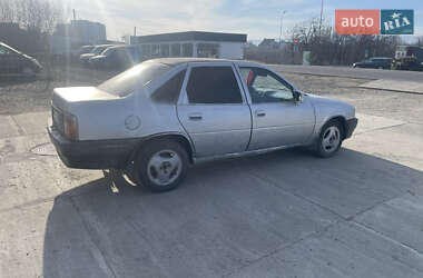 Седан Opel Vectra 1992 в Солотвине