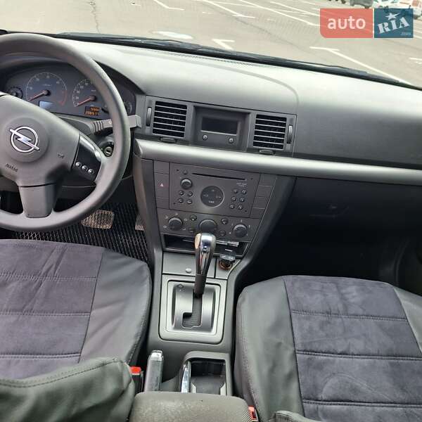 Седан Opel Vectra 2002 в Львове