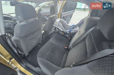 Седан Opel Vectra 2002 в 