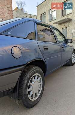 Лифтбек Opel Vectra 1991 в 
