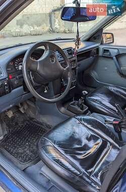 Лифтбек Opel Vectra 1991 в 