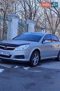 Седан Opel Vectra 2006 в Жовтих Водах