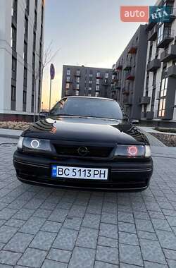 Седан Opel Vectra 1993 в Пустомытах