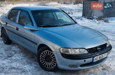 Седан Opel Vectra 1998 в Днепре