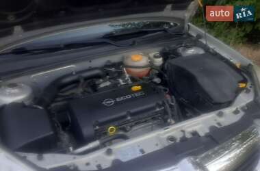 Седан Opel Vectra 2006 в 